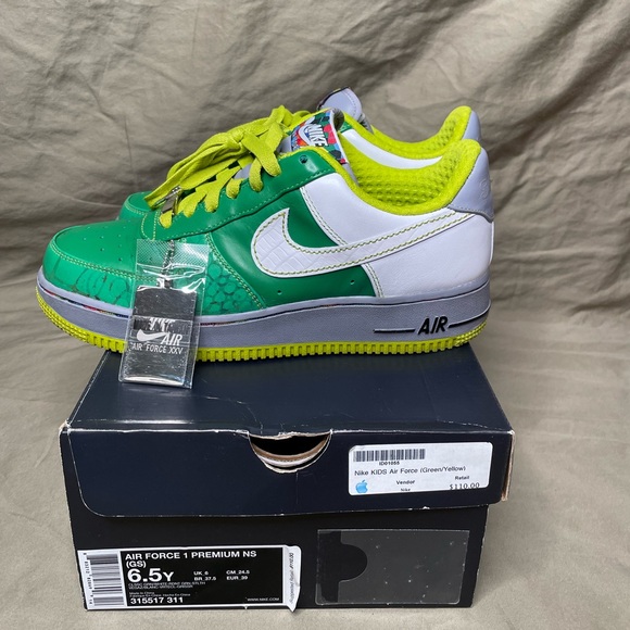 Nike Air Force 1 - Picture 1 of 12